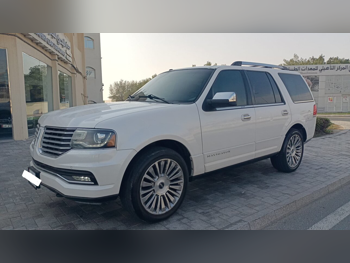 Lincoln  Navigator  L  2015  Automatic  136,000 Km  6 Cylinder  Four Wheel Drive (4WD)  SUV  White