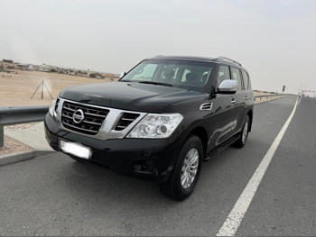 نيسان  باترول  أكس أي  2017  اوتوماتيك  238,000 كم  6 سلندر  دفع رباعي  اس يو في  أسود