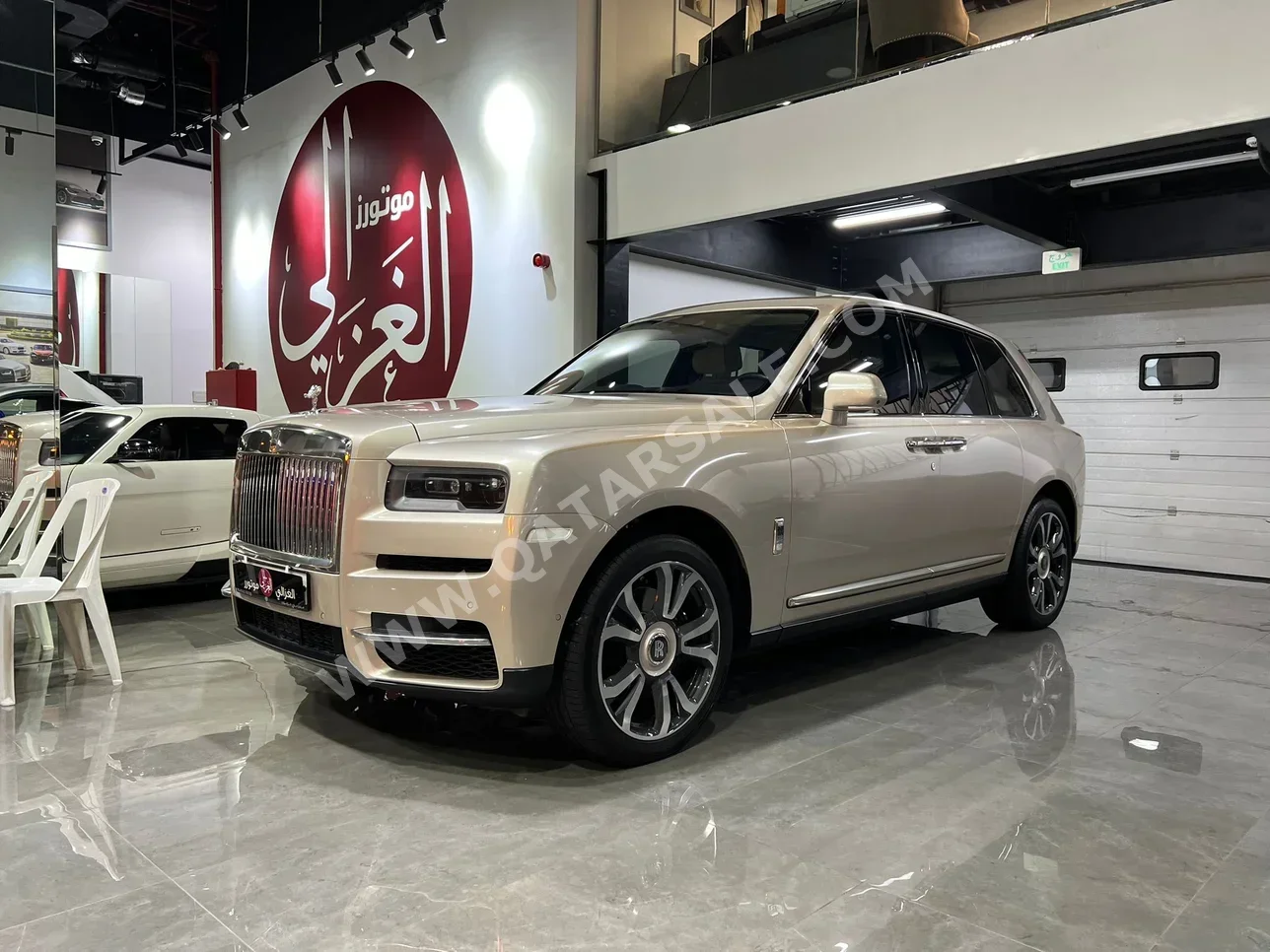 Rolls-Royce  Cullinan  2021  Automatic  27,000 Km  12 Cylinder  Four Wheel Drive (4WD)  SUV  Gold