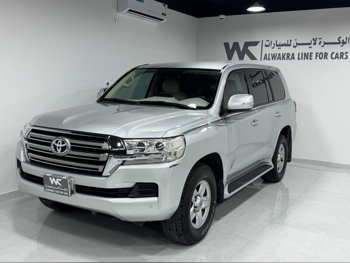 Toyota  Land Cruiser  GXR  2019  Automatic  106,000 Km  6 Cylinder  Four Wheel Drive (4WD)  SUV  Light Gray