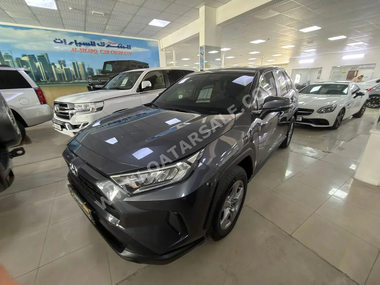 تويوتا  راف 4  2025  اوتوماتيك  700 كم  4 سلندر  دفع رباعي  اس يو في  رمادي  تحت الضمان