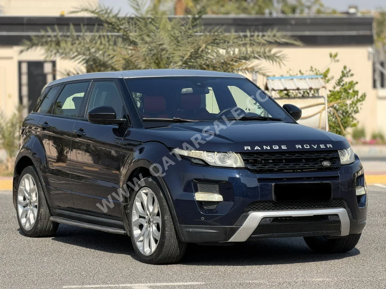 لاند روفر أيفوك داينمك 2015 اوتوماتيك 154,000 كم 4 سلندر دفع رباعي اس يو في أسود