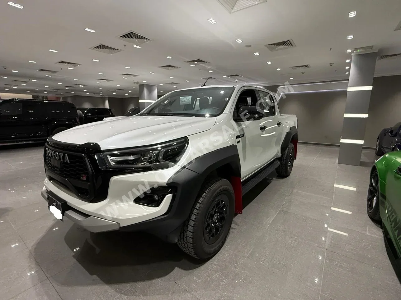 Toyota  Hilux  GR Sport  2025  Automatic  0 Km  6 Cylinder  Four Wheel Drive (4WD)  Pick Up  White  With Warranty