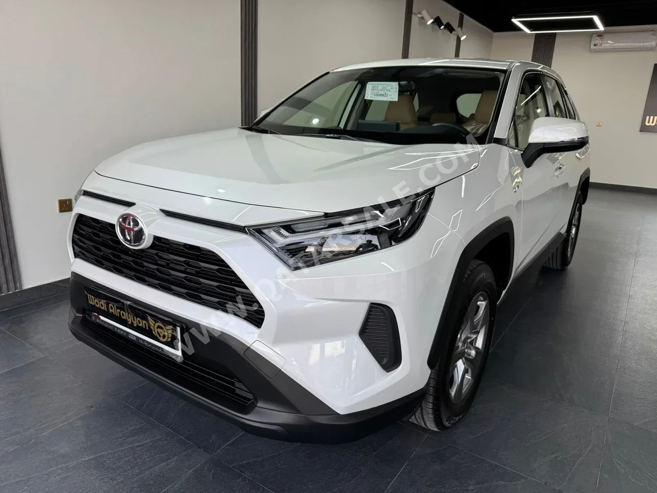 Toyota Rav 4 2025 Automatic 0 Km 4 Cylinder Four Wheel Drive (4WD) SUV White With Warranty