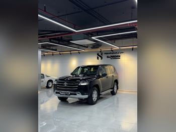 Toyota  Land Cruiser  GX  2024  Automatic  16,000 Km  6 Cylinder  Four Wheel Drive (4WD)  SUV  Black  With Warranty