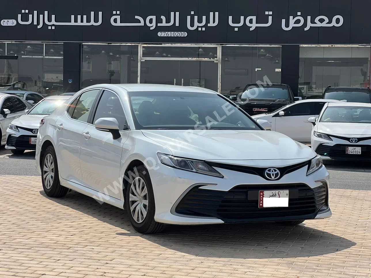 تويوتا  كامري  أل اي  2022  اوتوماتيك  155,000 كم  4 سلندر  سحب امامي  سيدان  أبيض