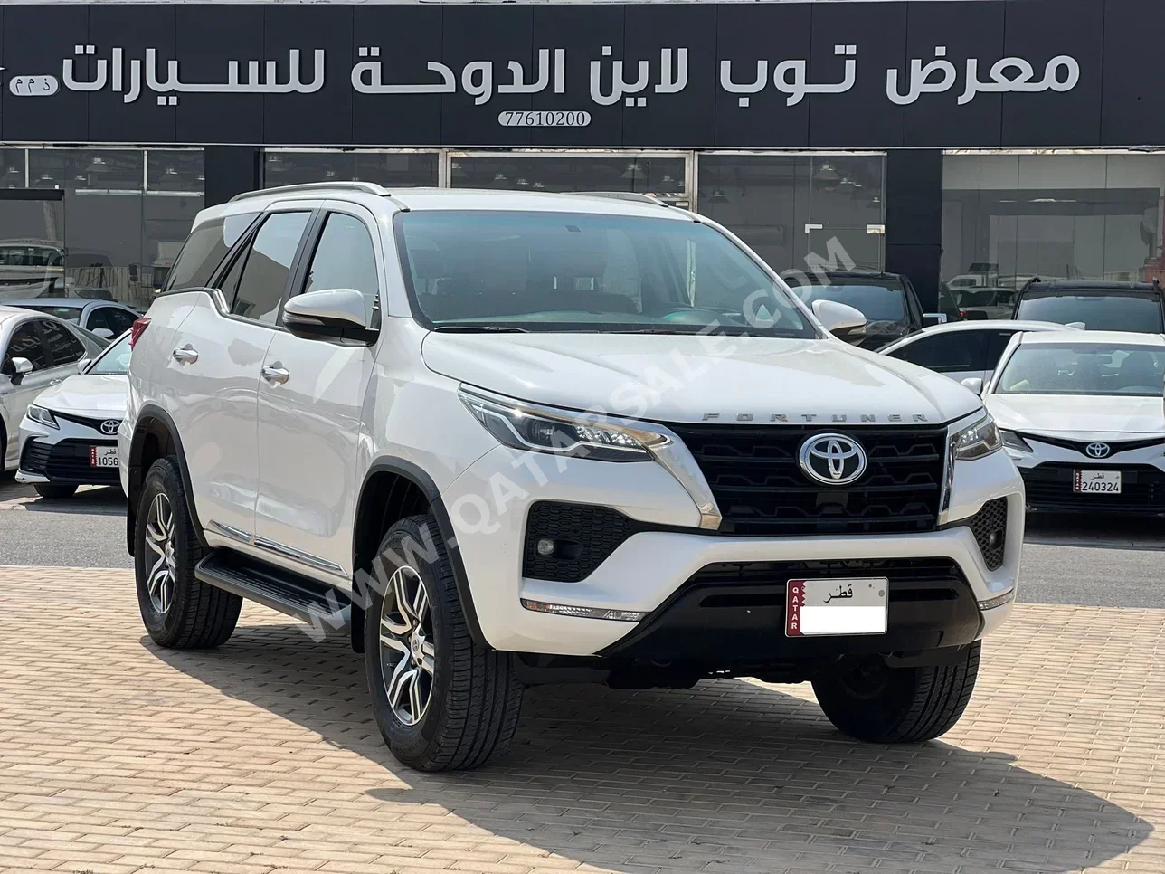 تويوتا  فورشنر  2021  اوتوماتيك  83,000 كم  4 سلندر  دفع رباعي  اس يو في  أبيض