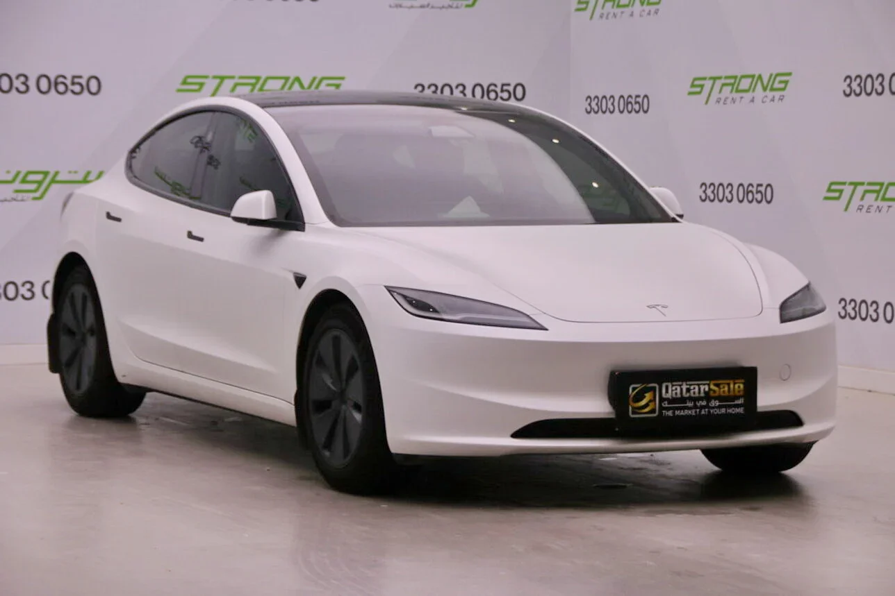 تسلا  مودل 3  2024  اوتوماتيك  79,000 كم  0 سلندر  دفع رباعي  سيدان  أبيض  تحت الضمان