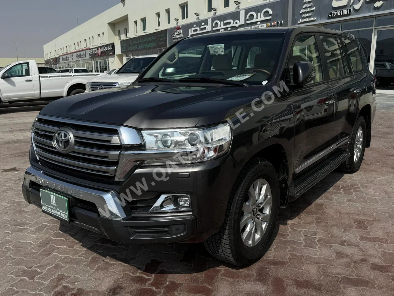 Toyota  Land Cruiser  GXR  2018  Automatic  107,000 Km  8 Cylinder  Four Wheel Drive (4WD)  SUV  Gray