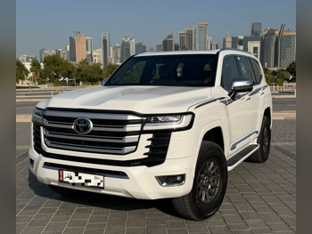Toyota  Land Cruiser  VXR Twin Turbo  2022  Automatic  139,000 Km  6 Cylinder  Four Wheel Drive (4WD)  SUV  White  With Warranty