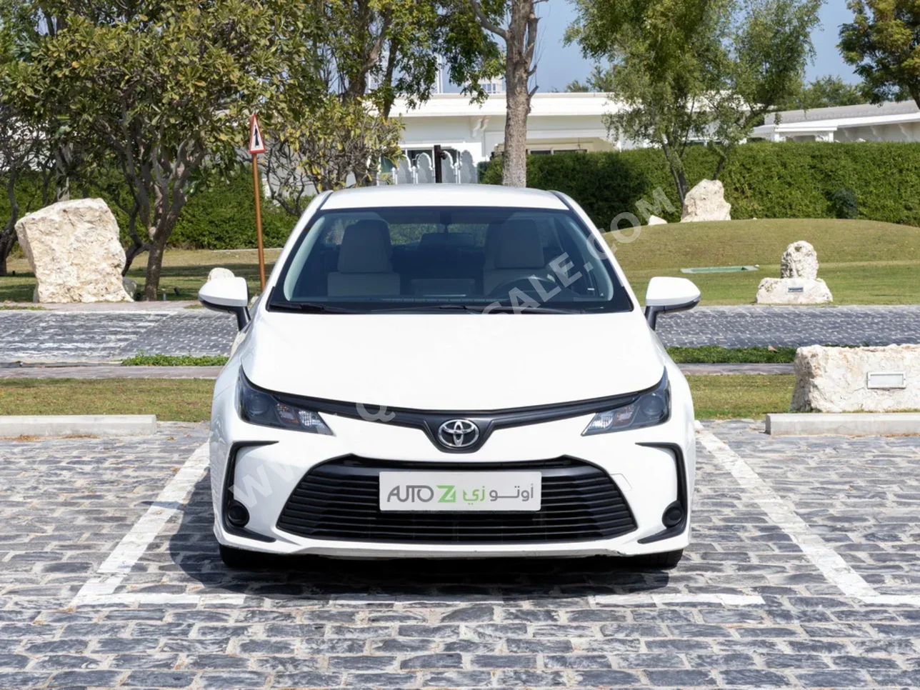 Toyota  Corolla  XLI  2022  Automatic  111,000 Km  4 Cylinder  Front Wheel Drive (FWD)  Sedan  White