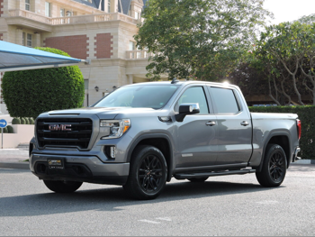 جي ام سي  سييرا  1500  2020  اوتوماتيك  161,000 كم  8 سلندر  دفع رباعي  بيكب  رمادي