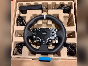 ملحقات اجهزة العاب الفيديو - أسود