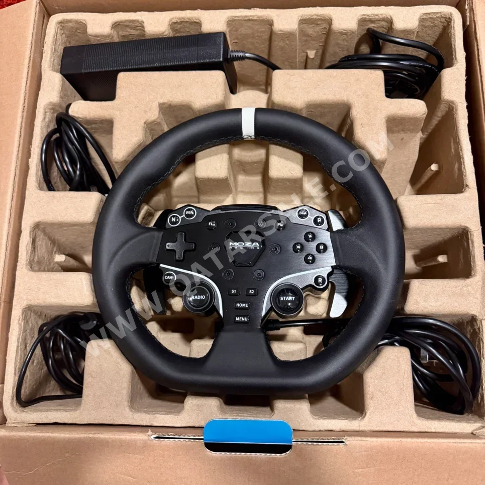 ملحقات اجهزة العاب الفيديو - أسود