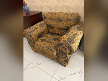 الأرائك والكنب والكراسي