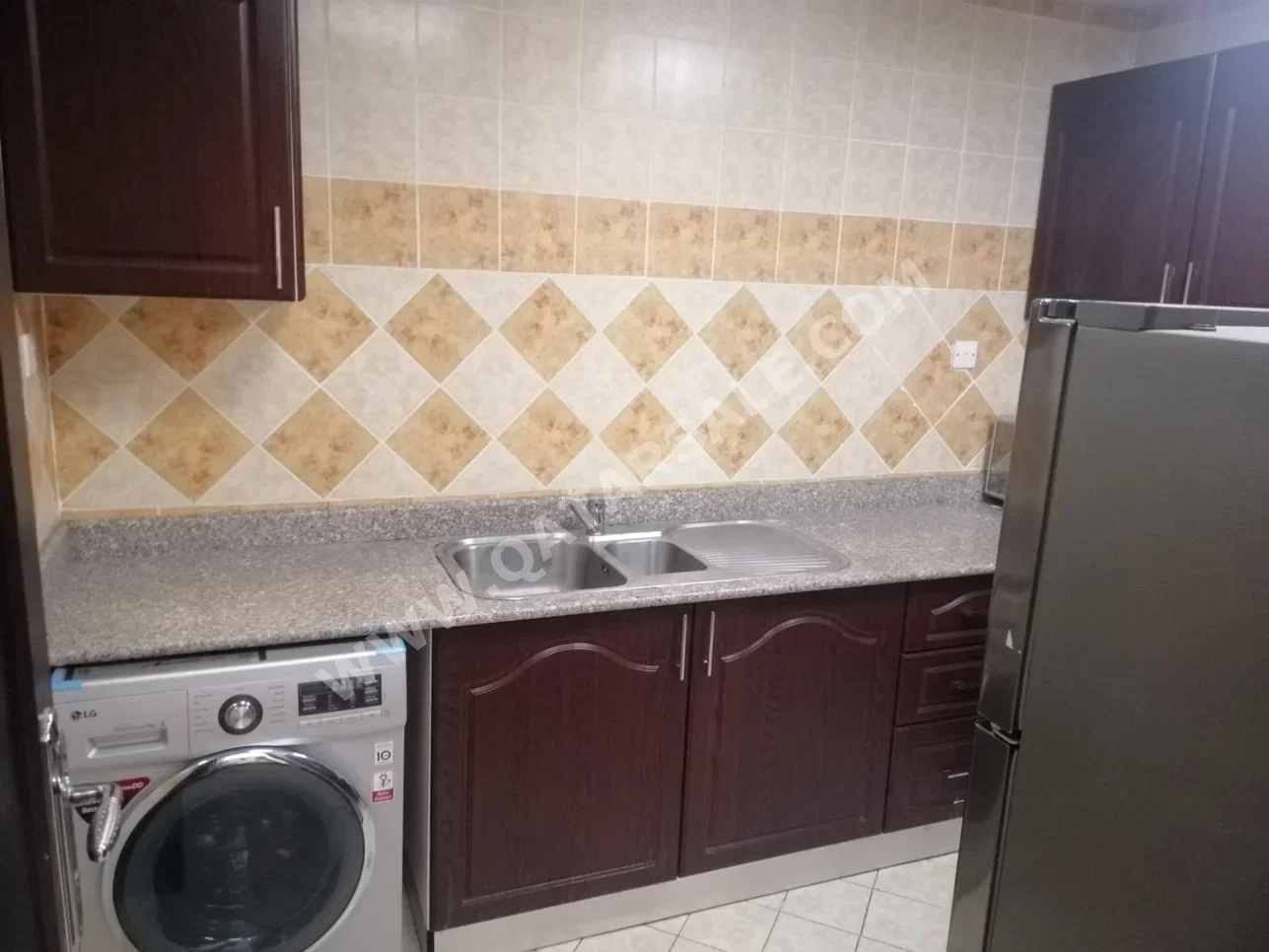 1 Bedrooms  Apartment  For Rent  in Doha -  Umm Ghuwailina  Fully Furnished