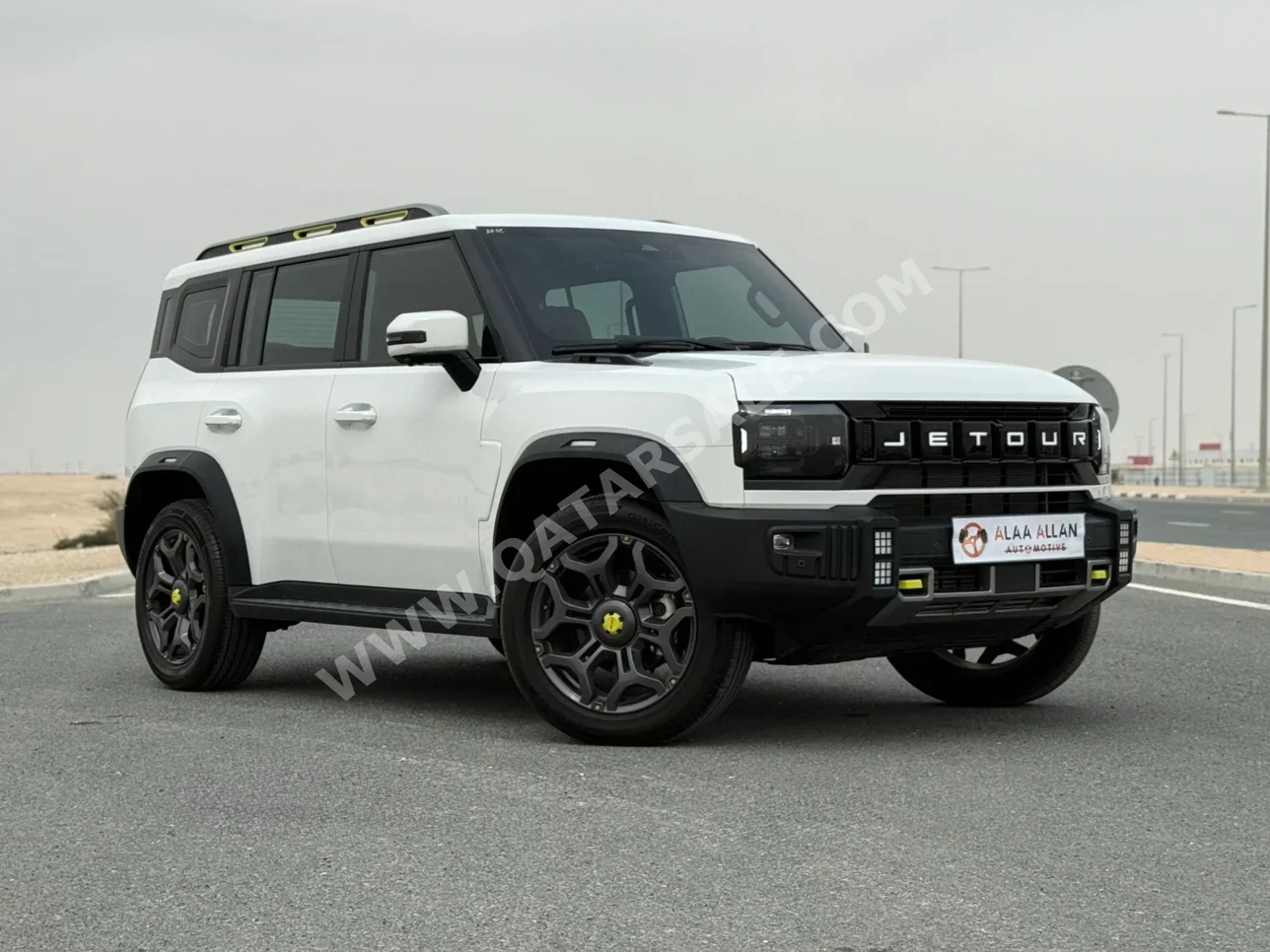 Jetour  T2  Luxury Plus  2025  Automatic  12,500 Km  4 Cylinder  Four Wheel Drive (4WD)  SUV  White  With Warranty