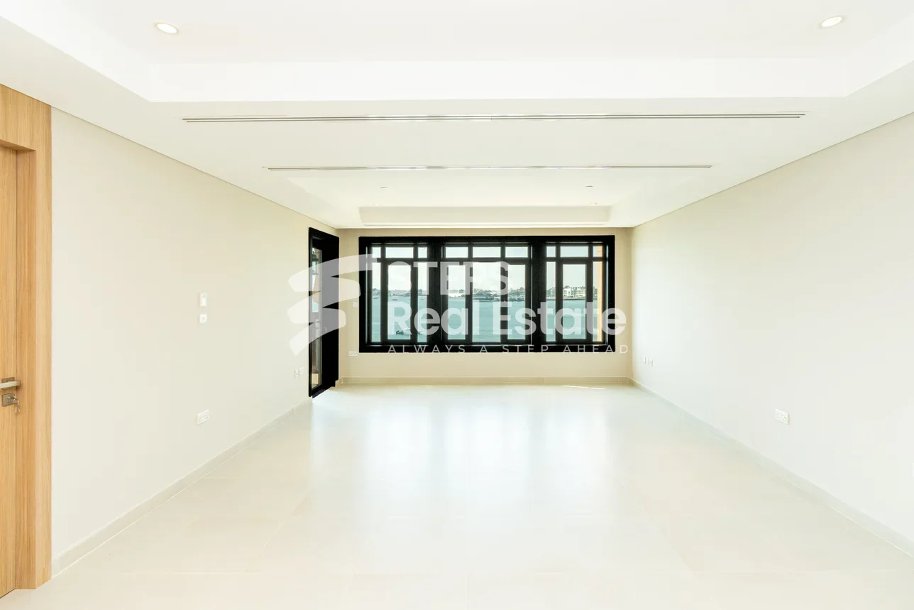 تاون هاوس  - نصف مفروشة  - الدوحة  - اللؤلؤة  - 1 غرف نوم