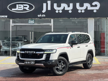 Toyota  Land Cruiser  GR Sport Twin Turbo  2022  Automatic  54,000 Km  6 Cylinder  Four Wheel Drive (4WD)  SUV  White  With Warranty