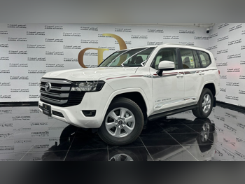 تويوتا  لاند كروزر  جي اكس ار توين توربو  2025  اوتوماتيك  0 كم  6 سلندر  دفع رباعي  اس يو في  أبيض  تحت الضمان