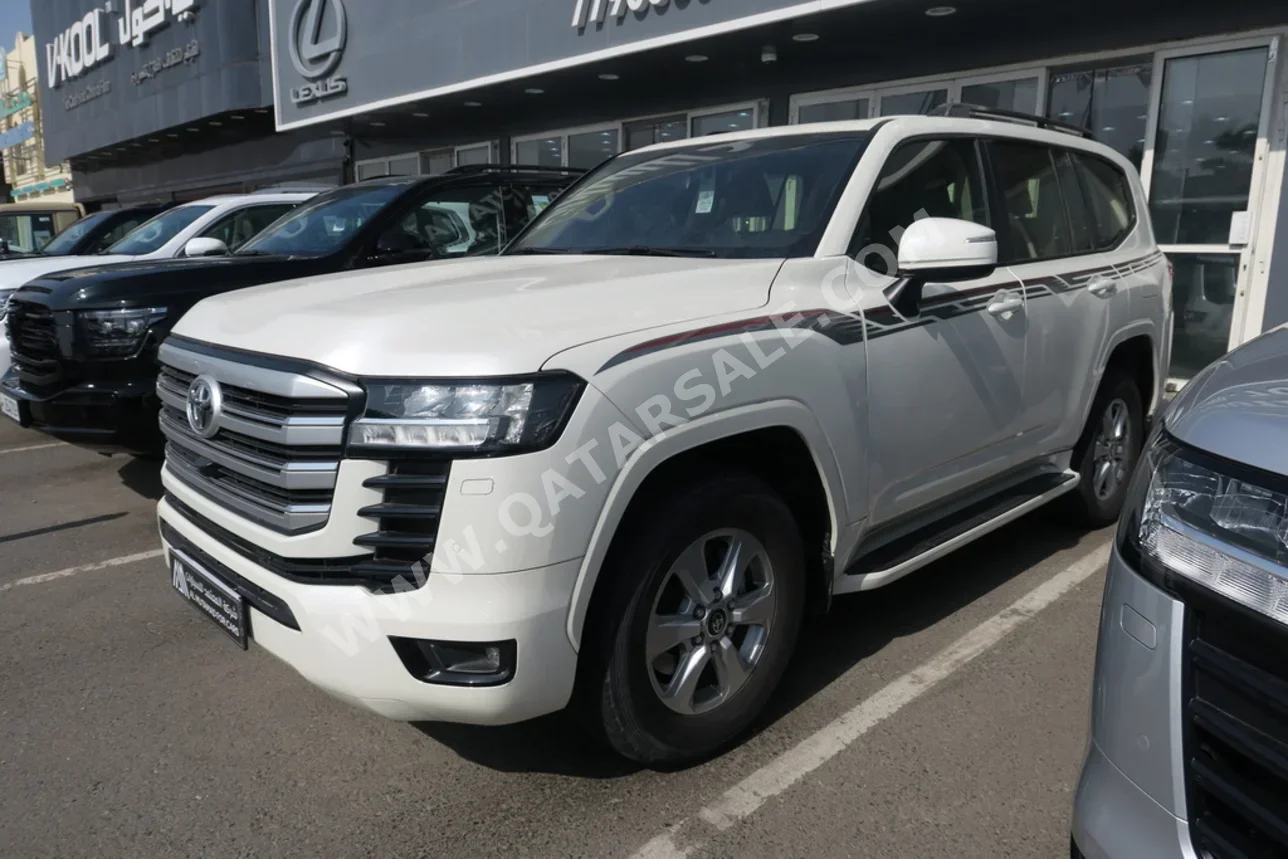 Toyota Land Cruiser GXR Twin Turbo 2023 Automatic 49,000 Km 6 Cylinder Four Wheel Drive (4WD) SUV White With Warranty