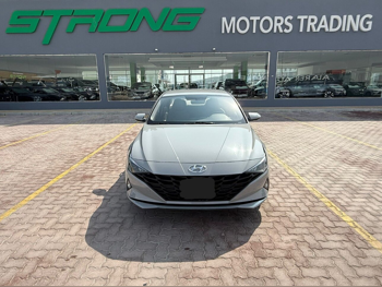 Hyundai  Elantra  2023  Automatic  60,000 Km  4 Cylinder  Front Wheel Drive (FWD)  Sedan  Silver  With Warranty