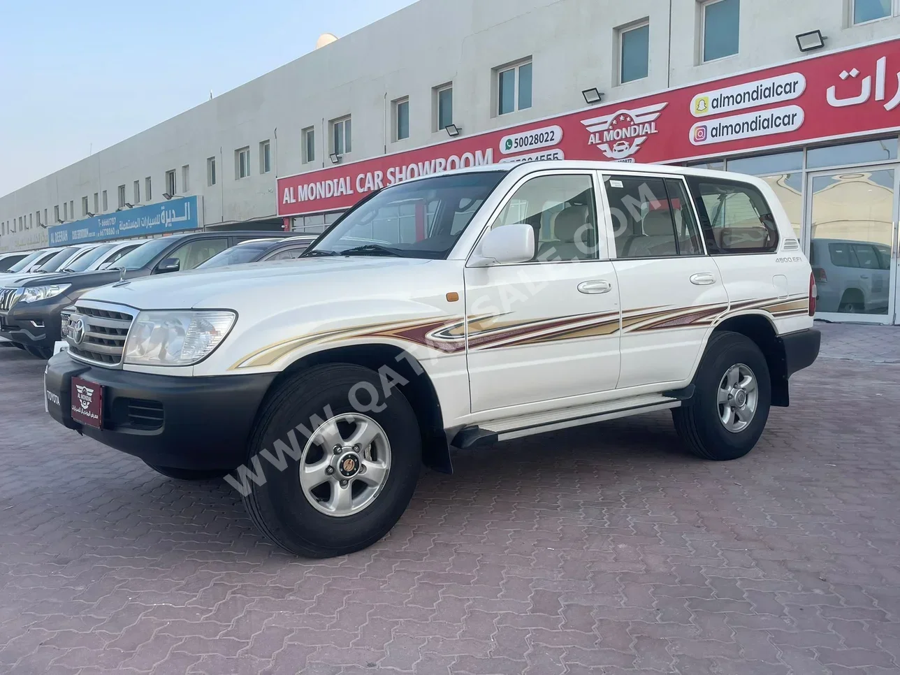 تويوتا لاند كروزر جي اكس 2007 عادي 300,000 كم 6 سلندر دفع رباعي اس يو في أبيض