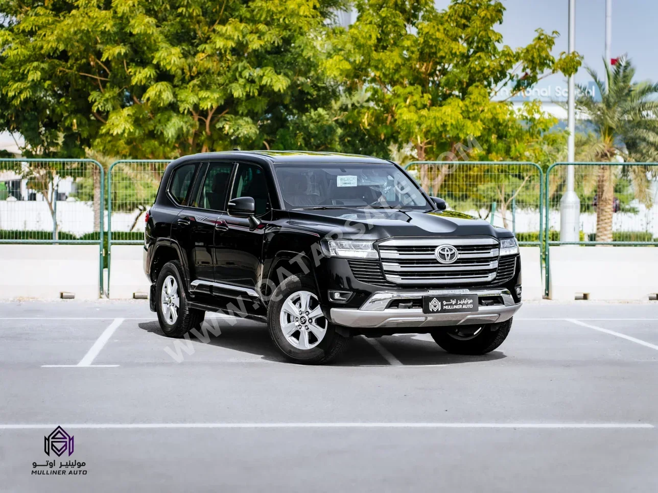 Toyota  Land Cruiser  GXR  2025  Automatic  38,000 Km  6 Cylinder  Four Wheel Drive (4WD)  SUV  Black  With Warranty