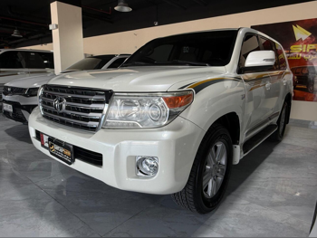 Toyota  Land Cruiser  VXR  2015  Automatic  238,000 Km  8 Cylinder  Four Wheel Drive (4WD)  SUV  White