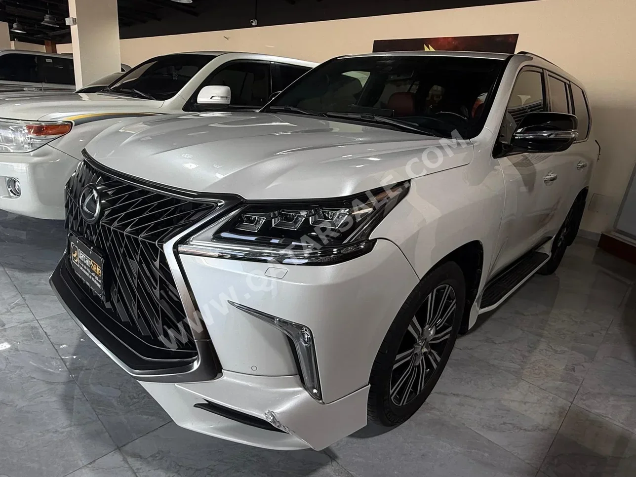 Lexus  LX  570 S  2018  Automatic  138,000 Km  8 Cylinder  Four Wheel Drive (4WD)  SUV  White