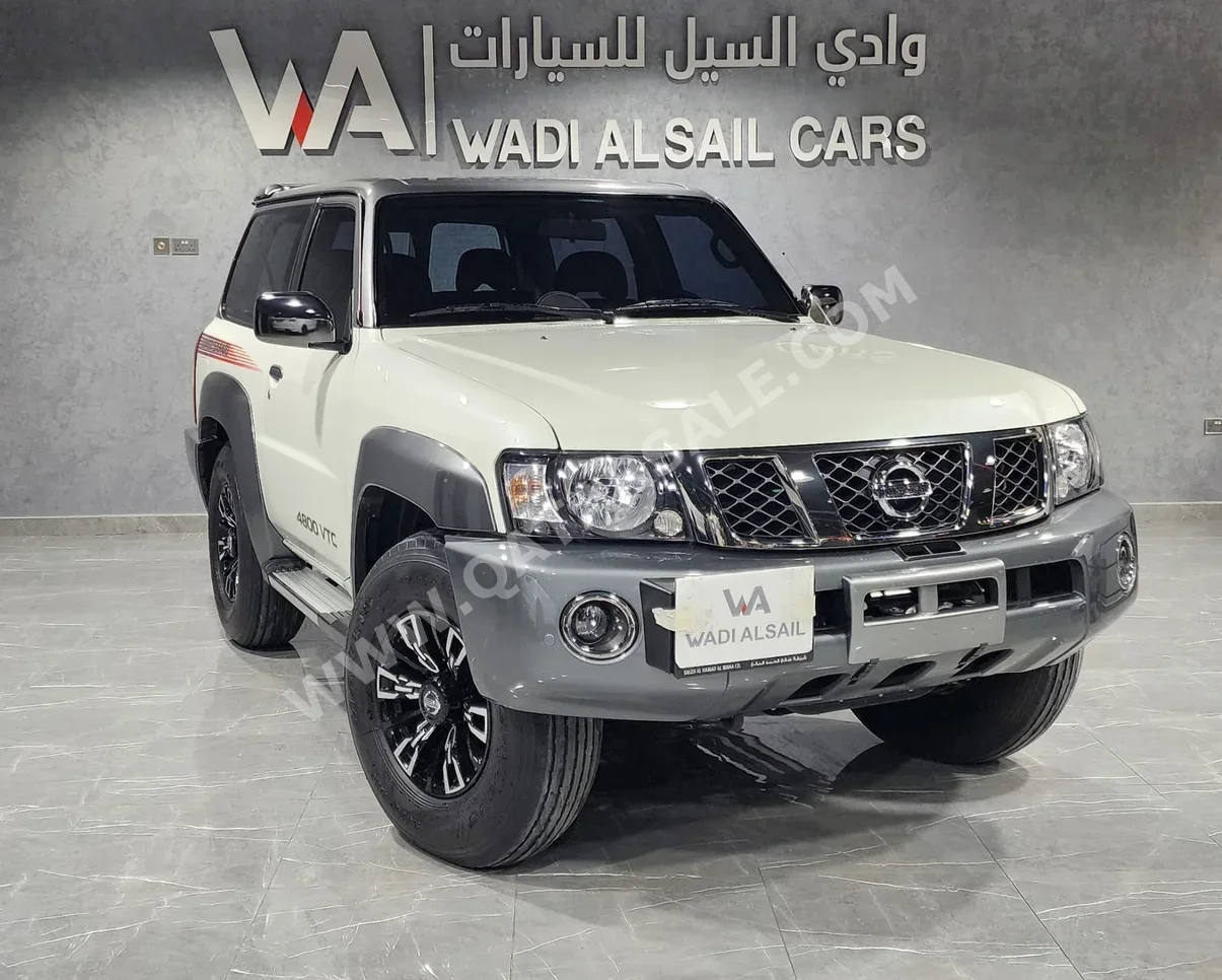 Nissan  Patrol  Super Safari  2023  Manual  8,500 Km  6 Cylinder  Four Wheel Drive (4WD)  SUV  Beige  With Warranty