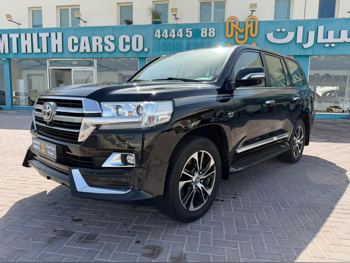 Toyota  Land Cruiser  VXR  2020  Automatic  217,000 Km  8 Cylinder  Four Wheel Drive (4WD)  SUV  Black