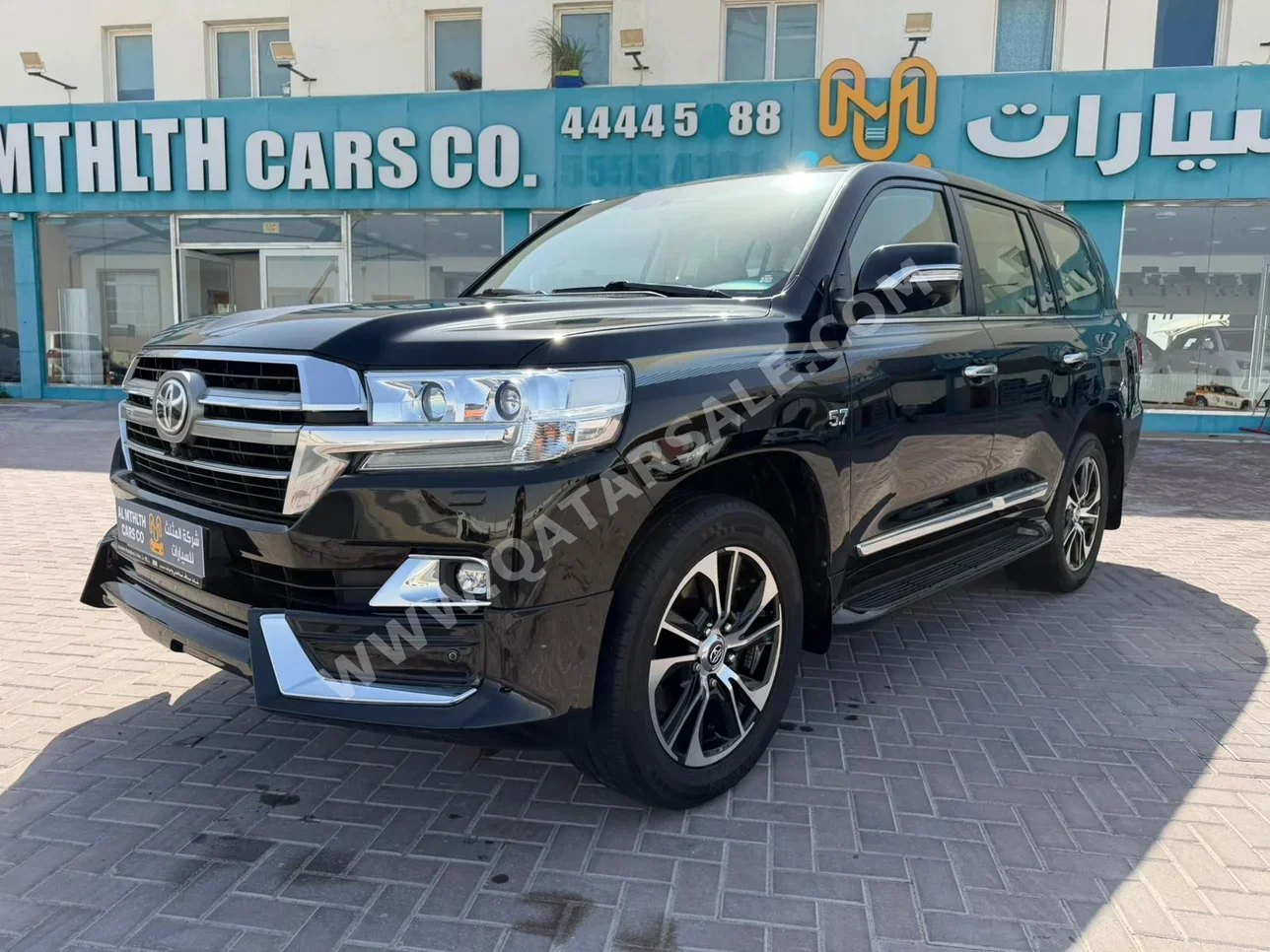 تويوتا  لاند كروزر  في اكس ار  2020  اوتوماتيك  217,000 كم  8 سلندر  دفع رباعي  اس يو في  أسود
