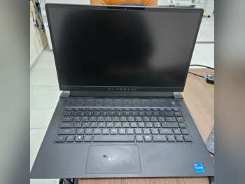 أجهزة الكمبيوتر المحمولة ديل  - الينوير ام 15  2023  - أسود  - ويندوز 11  - انتيل  - كور آي 7  -الذاكرة (رام): 16 جيجابابت