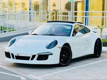 بورش  911  كاريرا 4 اس  2013  اوتوماتيك  77,000 كم  6 سلندر  دفع خلفي  كوبيه \ سبورت  أبيض