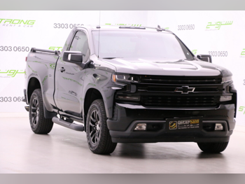 Chevrolet  Silverado  RST  2020  Automatic  51,000 Km  8 Cylinder  Four Wheel Drive (4WD)  Pick Up  Black