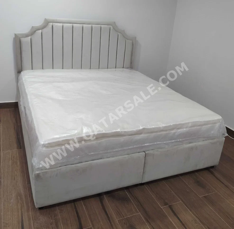 Beds - Lifestyle  - King  - Yellow  - Mattress Included