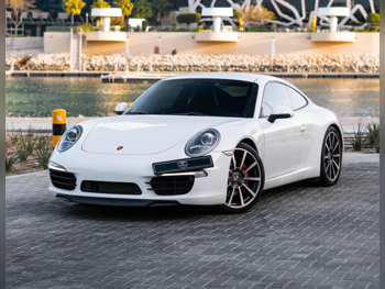 بورش  911  كاريرا اس  2012  اوتوماتيك  119,000 كم  6 سلندر  دفع خلفي  كوبيه \ سبورت  أبيض  تحت الضمان