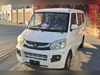 CMC  Veryca  2016  Manual  44,000 Km  4 Cylinder  Rear Wheel Drive (RWD)  Van / Bus  White