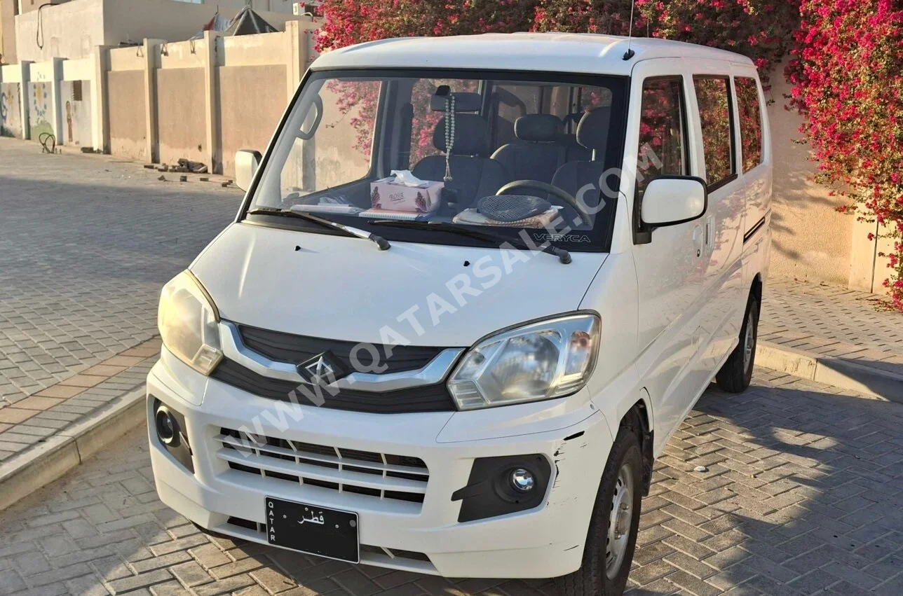 سي ام سي  فيريكا  2016  عادي  44,000 كم  4 سلندر  دفع خلفي  فان \ باص  أبيض