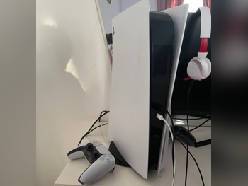 اجهزة العاب الفديو - سوني  - بلاي ستيشن 5 ديسك  -تشمل أجهز تحكم: 1