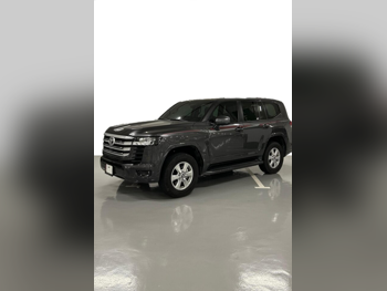 Toyota  Land Cruiser  GXR Twin Turbo  2025  Automatic  21,000 Km  6 Cylinder  Four Wheel Drive (4WD)  SUV  Gray  With Warranty