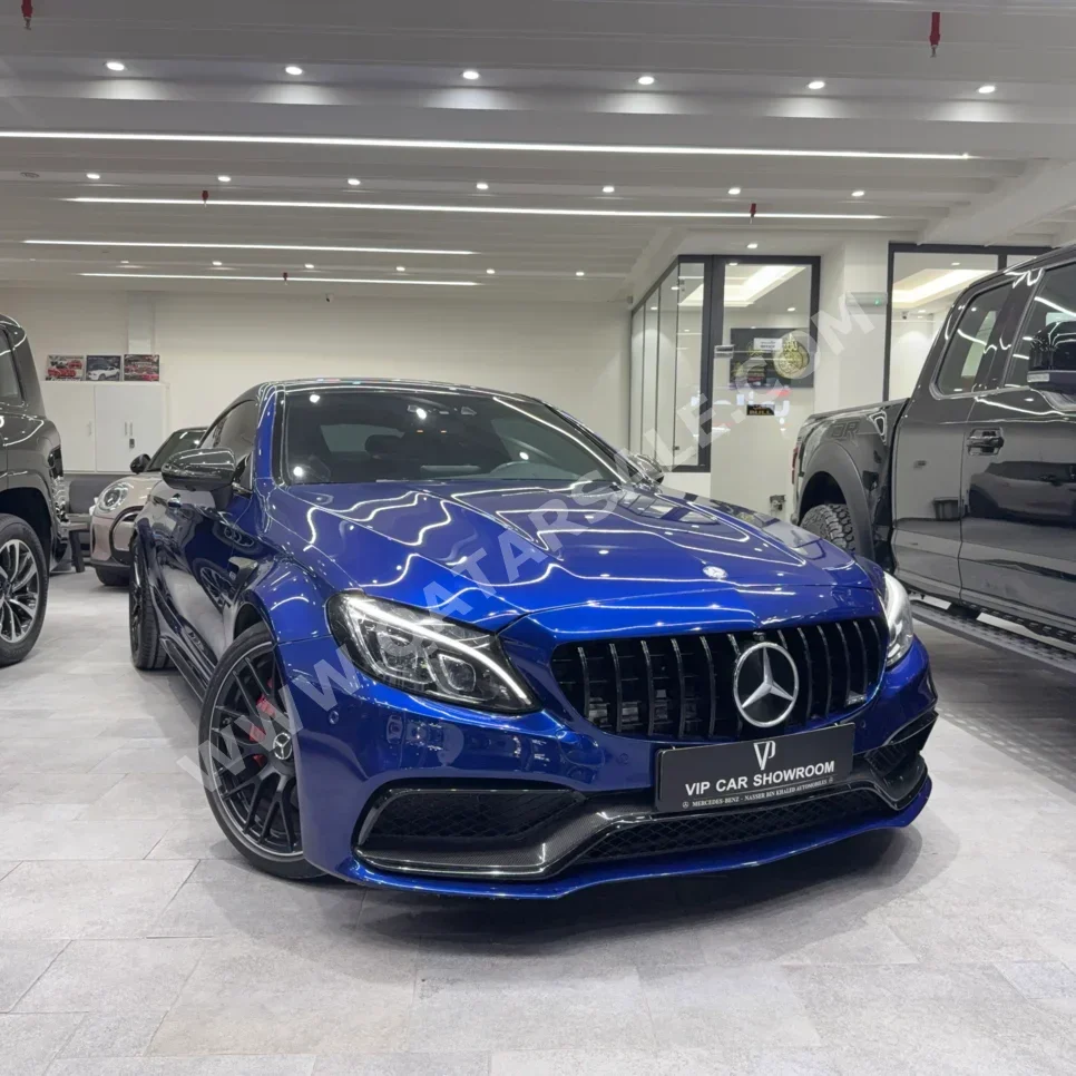 مرسيدس - بنز  سي - كلاس  63 AMG اس  2017  اوتوماتيك  127,000 كم  8 سلندر  دفع خلفي  كوبيه \ سبورت  أزرق غامق
