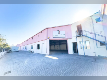 مخازن و مستودعات - الوكرة  - المنطقة الصناعية  -المساحة: 3000 متر مربع