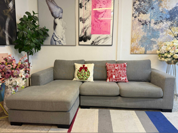 الأرائك والكنب والكراسي هوم سينتر  شكل L  - قماش  - اللون الرمادي