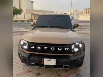 Jetour  T2  Luxury  2025  Automatic  19,000 Km  4 Cylinder  Four Wheel Drive (4WD)  SUV  Beige  With Warranty