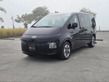 Hyundai  Staria  4 Cylinder  VAN  Black  2026