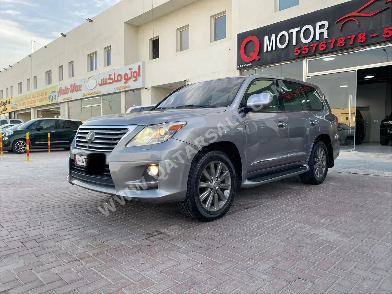 Lexus  LX  570  2011  Automatic  255,000 Km  8 Cylinder  Four Wheel Drive (4WD)  SUV  Gray