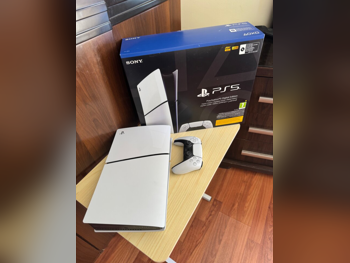 اجهزة العاب الفديو - سوني  - بلاي ستيشن 5 ديجيتل  - 1 تيرابايت  -تشمل أجهز تحكم: 1