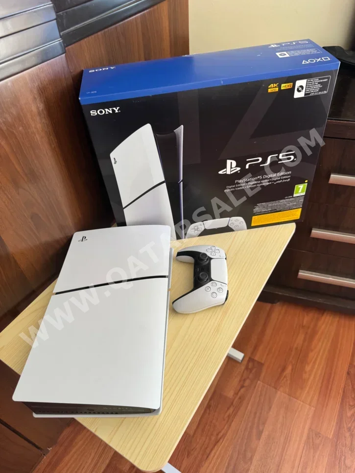 اجهزة العاب الفديو - سوني  - بلاي ستيشن 5 ديجيتل  - 1 تيرابايت  -تشمل أجهز تحكم: 1